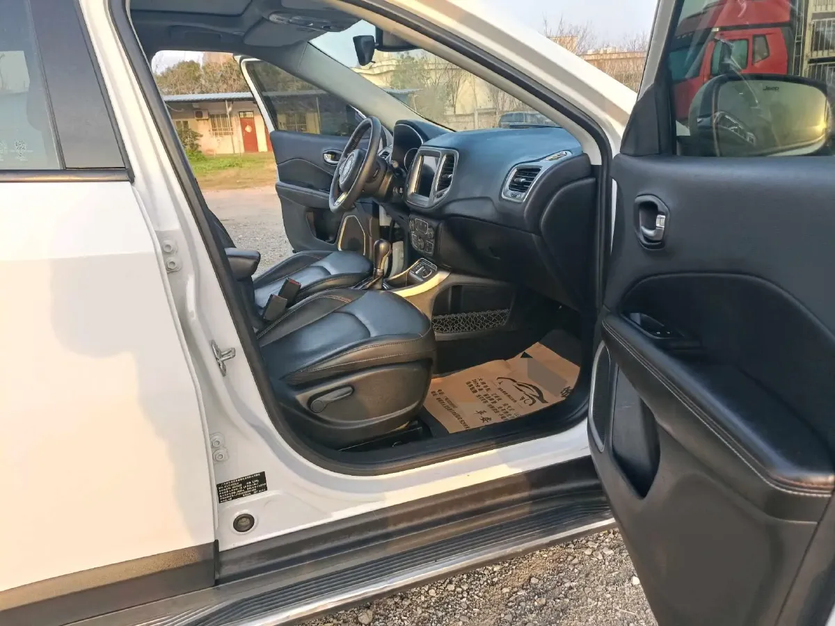 2017 Jeep Compass 1.4T 165HP L4 7DCT,autocango,china used car exporter,china ev exporter,chinese used car exporter,chinese used ev exporter