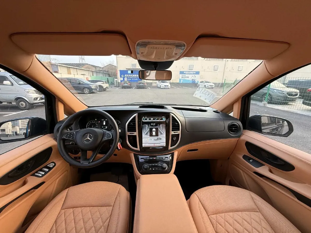 2020 Mercedes-Benz Vito 2.0T 211HP L4 9AT,autocango,china used car exporter,china ev exporter,chinese used car exporter,chinese used ev exporter