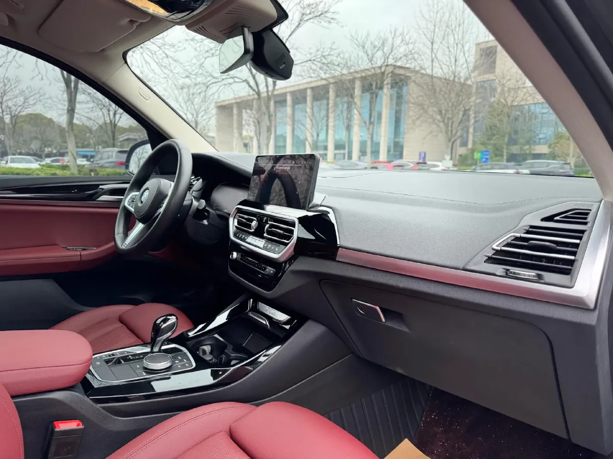 2022 BMW X3 2.0T 184HP L4 8AT,autocango,china used car exporter,china ev exporter,chinese used car exporter,chinese used ev exporter