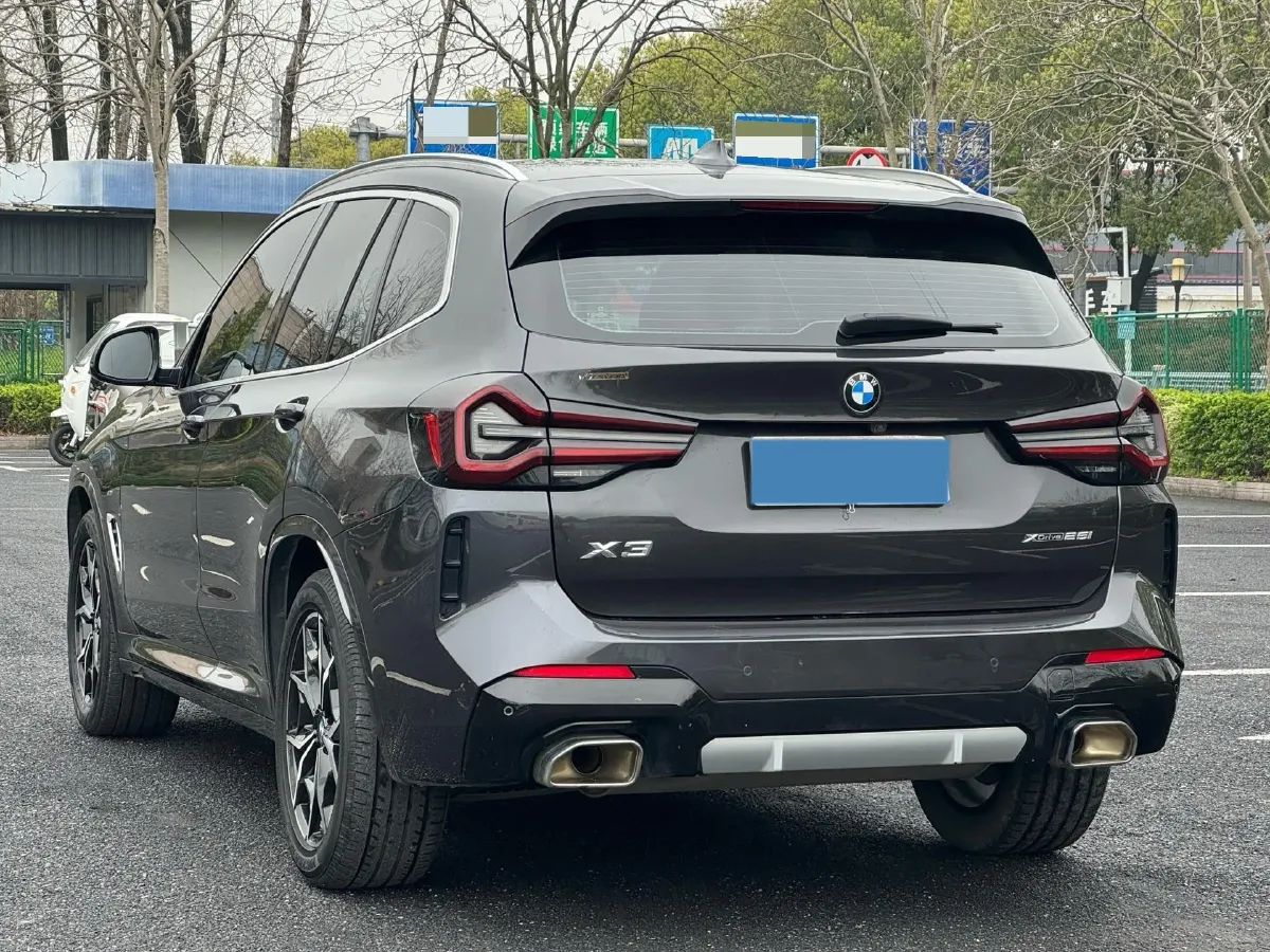 2022 BMW X3 2.0T 184HP L4 8AT,autocango,china used car exporter,china ev exporter,chinese used car exporter,chinese used ev exporter