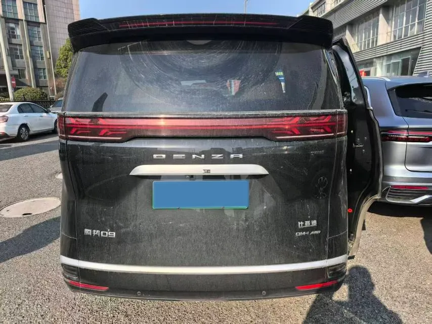 2024 Denza D9 1.5T 139HP L4 E-CVT PHEV 40KWH,autocango,china used car exporter,china ev exporter,chinese used car exporter,chinese used ev exporter