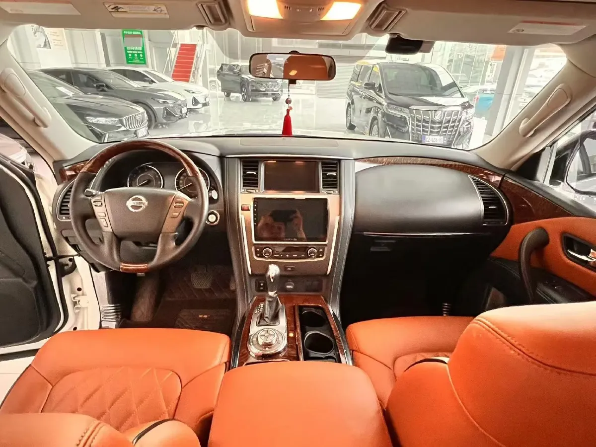 2018 Nissan Patrol 4.0L 279HP V6 7AT,autocango,china used car exporter,china ev exporter,chinese used car exporter,chinese used ev exporter