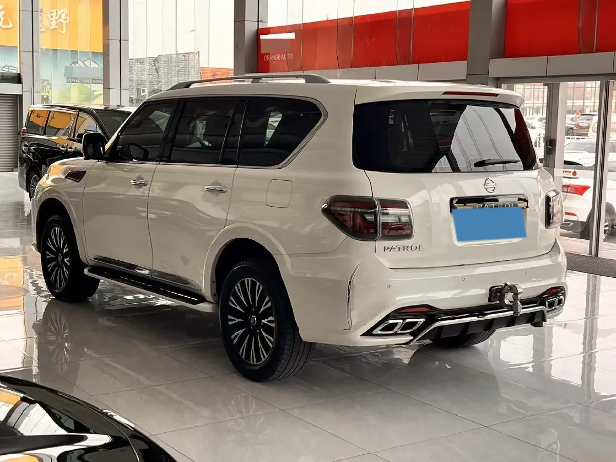 2018 Nissan Patrol 4.0L 279HP V6 7AT,autocango,china used car exporter,china ev exporter,chinese used car exporter,chinese used ev exporter