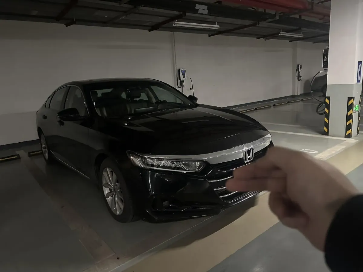2022 Honda Accord 1.5T 194HP L4 CVT,autocango,china used car exporter,china ev exporter,chinese used car exporter,chinese used ev exporter