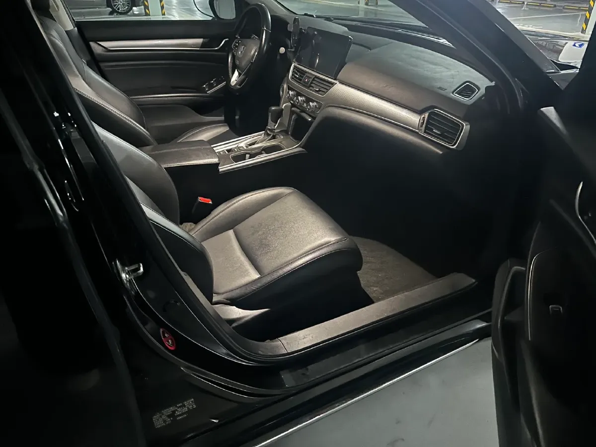 2022 Honda Accord 1.5T 194HP L4 CVT,autocango,china used car exporter,china ev exporter,chinese used car exporter,chinese used ev exporter