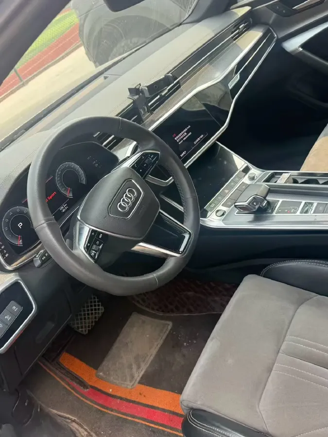 2022 Audi A6L 2.0T 224HP L4 7DCT,autocango,china used car exporter,china ev exporter,chinese used car exporter,chinese used ev exporter