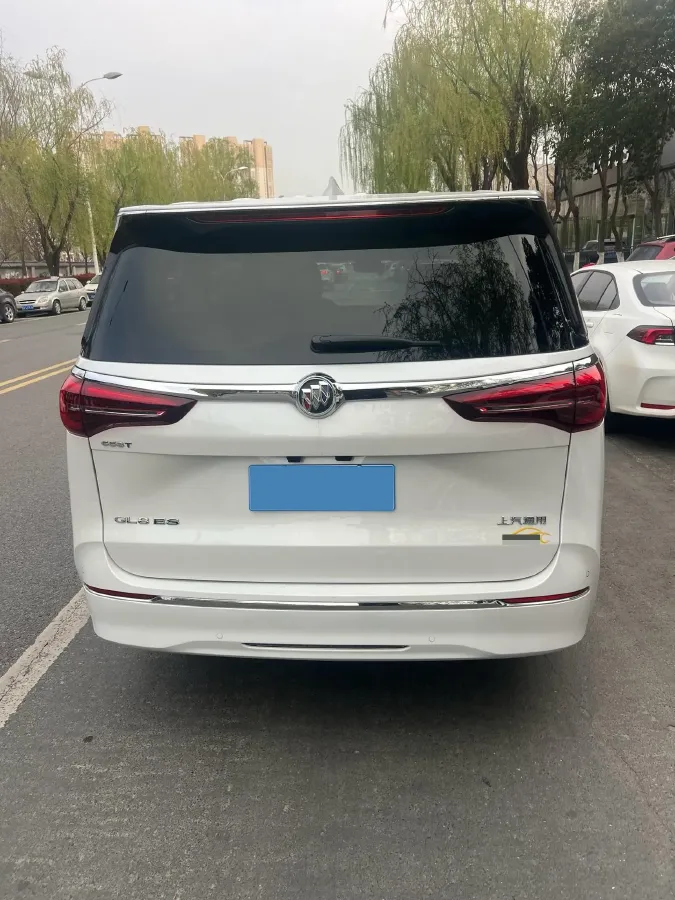 2022 Buick GL8 2.0T 237HP L4 9AT,autocango,china used car exporter,china ev exporter,chinese used car exporter,chinese used ev exporter