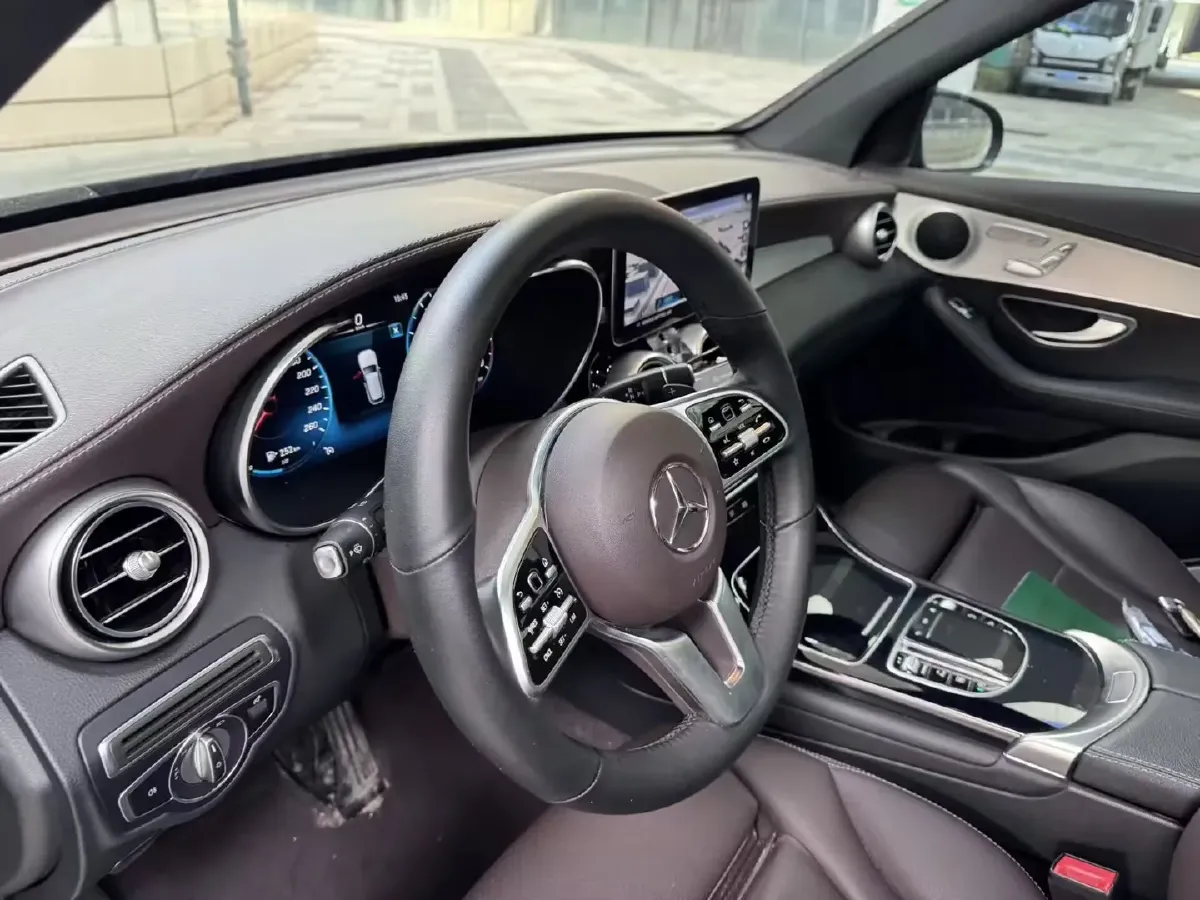 2022 Mercedes-Benz GLC Class 2.0T 197HP L4 9AT,autocango,china used car exporter,china ev exporter,chinese used car exporter,chinese used ev exporter