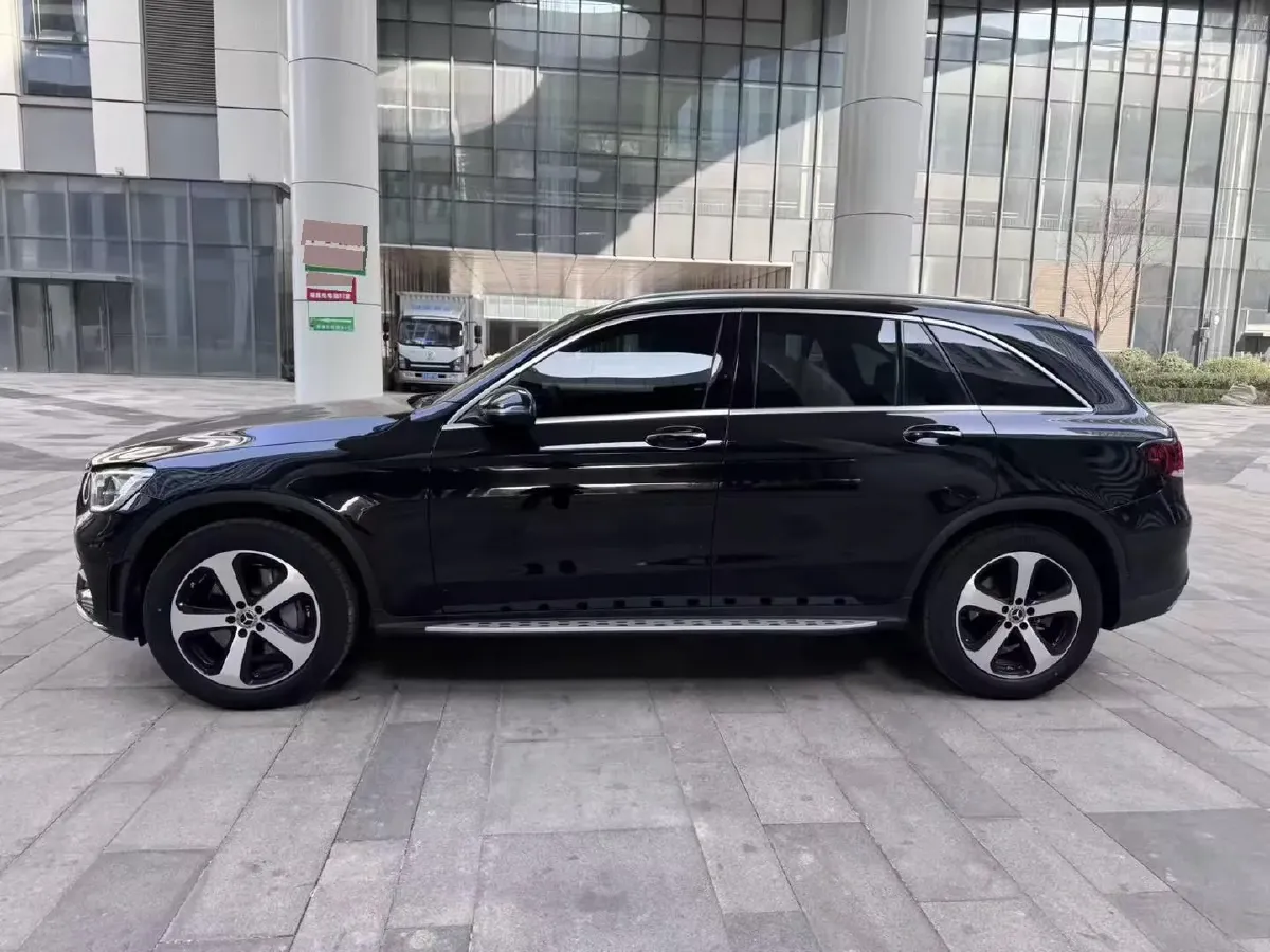 2022 Mercedes-Benz GLC Class 2.0T 197HP L4 9AT,autocango,china used car exporter,china ev exporter,chinese used car exporter,chinese used ev exporter