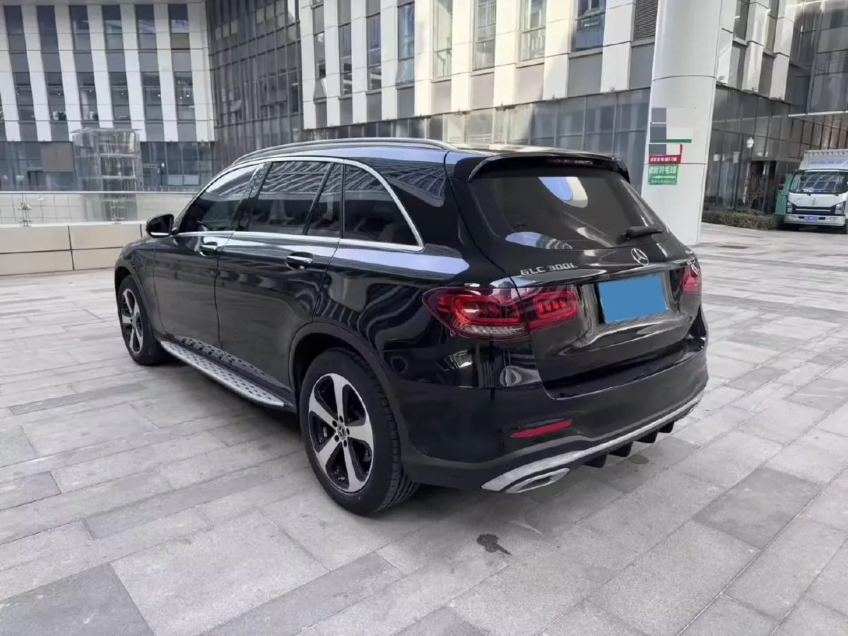 2022 Mercedes-Benz GLC Class 2.0T 197HP L4 9AT,autocango,china used car exporter,china ev exporter,chinese used car exporter,chinese used ev exporter