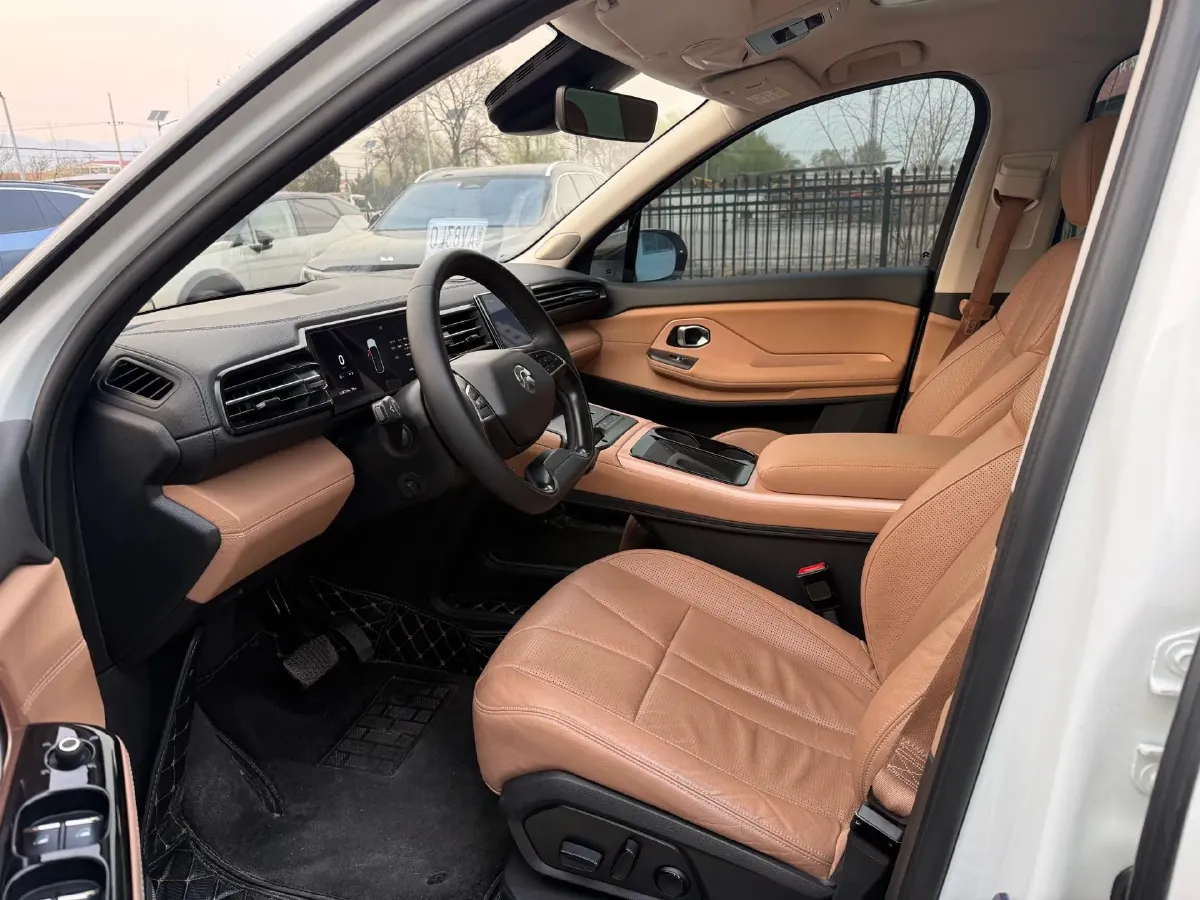 2018 NIO ES8 BEV 70KWH,autocango,china used car exporter,china ev exporter,chinese used car exporter,chinese used ev exporter