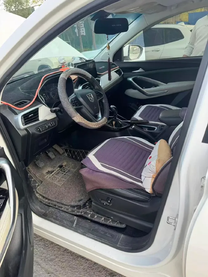 2018 BaoJun 530 1.5T 150HP L4 6MT,autocango,china used car exporter,china ev exporter,chinese used car exporter,chinese used ev exporter