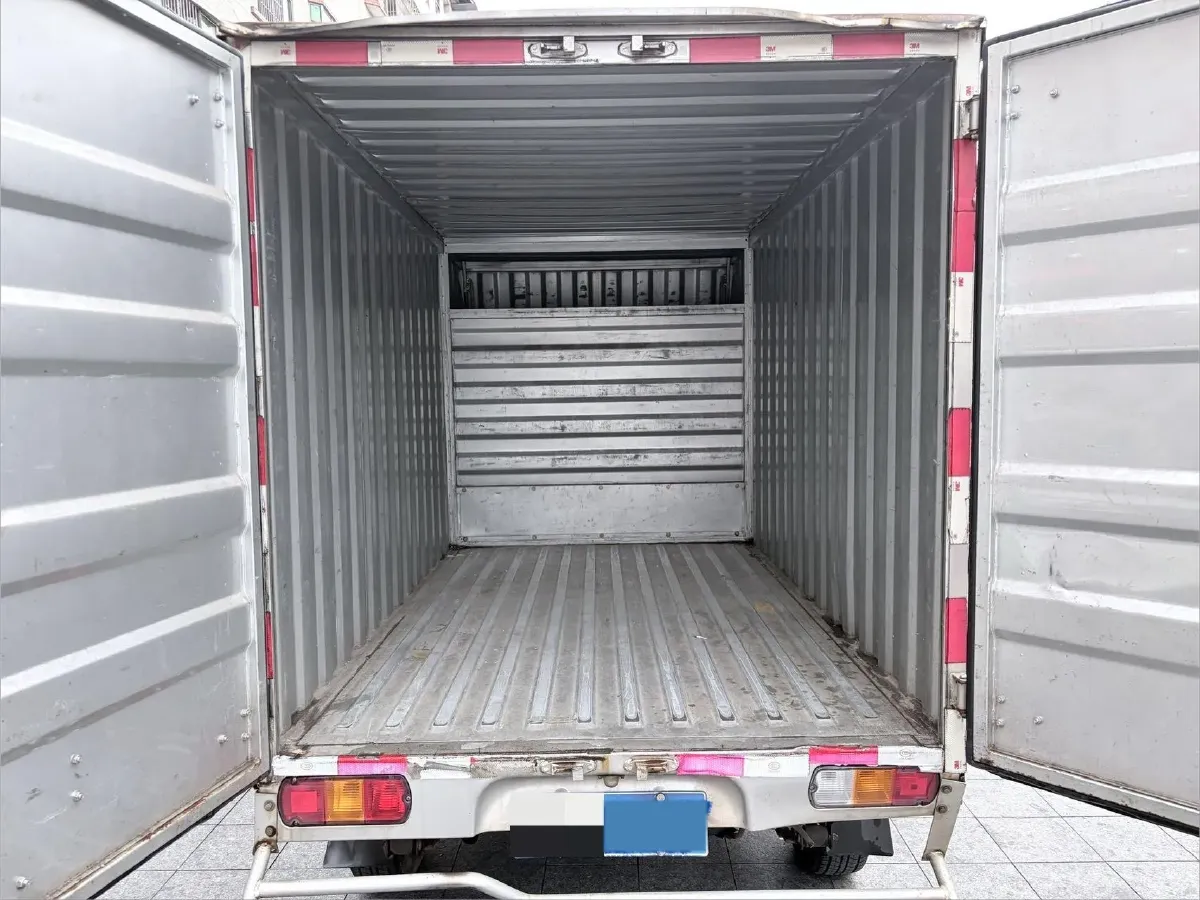 2016 WuLing ZhiGuang Mini Truck 1.2L 82HP L4 5MT,autocango,china used car exporter,china ev exporter,chinese used car exporter,chinese used ev exporter