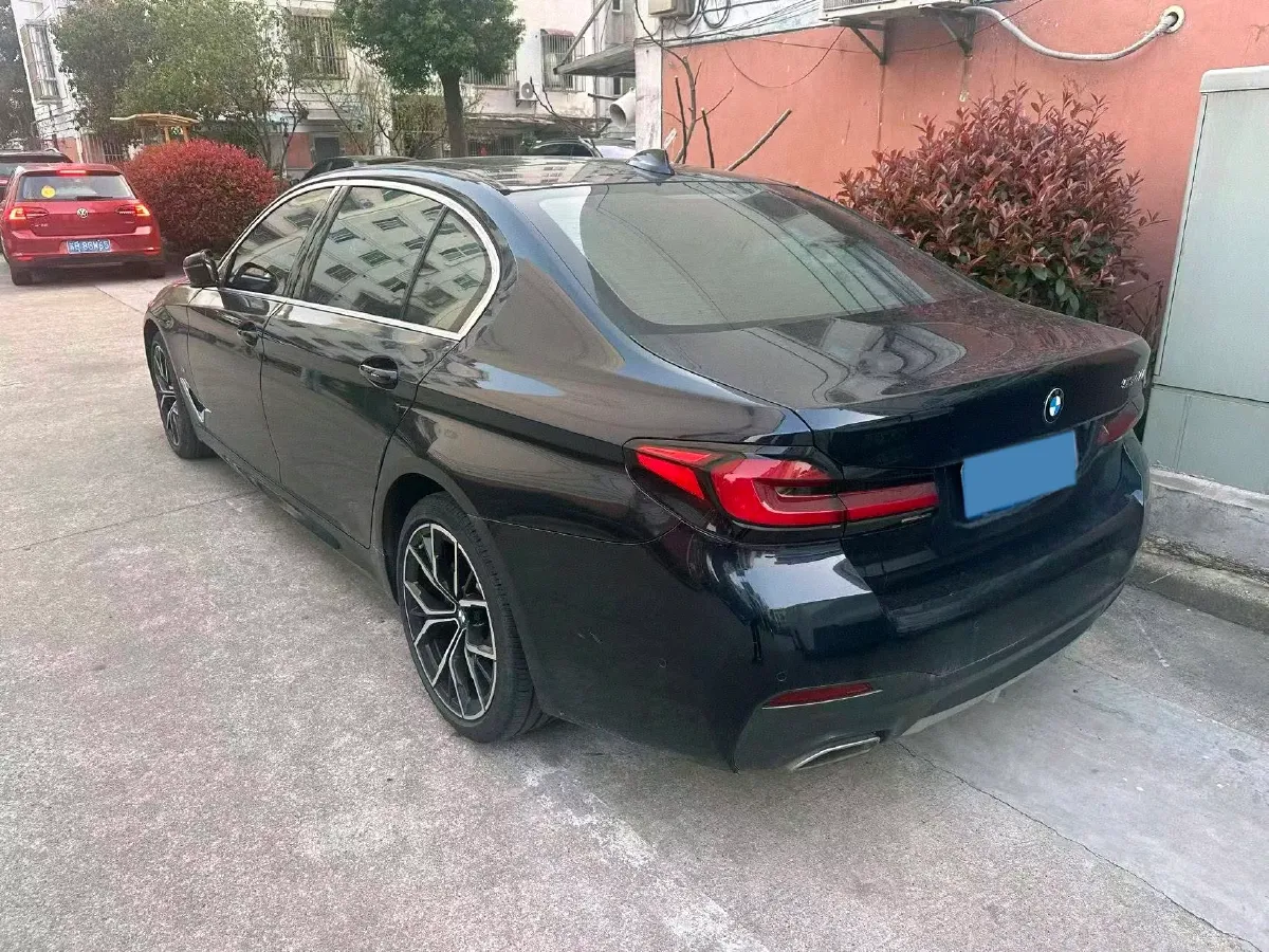 2021 BMW 5 Series 2.0T 252HP L4 8AT,autocango,china used car exporter,china ev exporter,chinese used car exporter,chinese used ev exporter