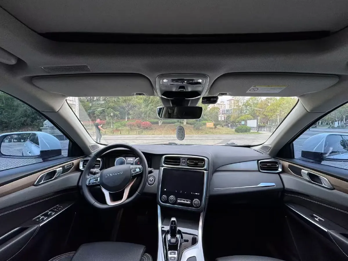 2019 LYNK&CO 01 2.0T 190HP L4 6AT,autocango,china used car exporter,china ev exporter,chinese used car exporter,chinese used ev exporter