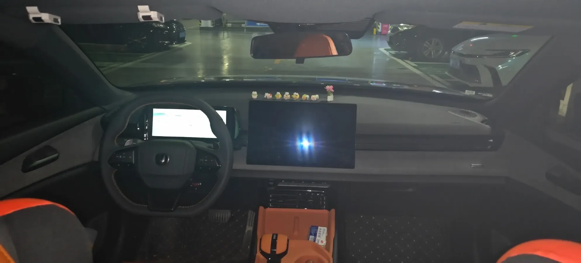 2025 ChangAn UNI-V 2.0T 245HP L4 8AT,autocango,china used car exporter,china ev exporter,chinese used car exporter,chinese used ev exporter