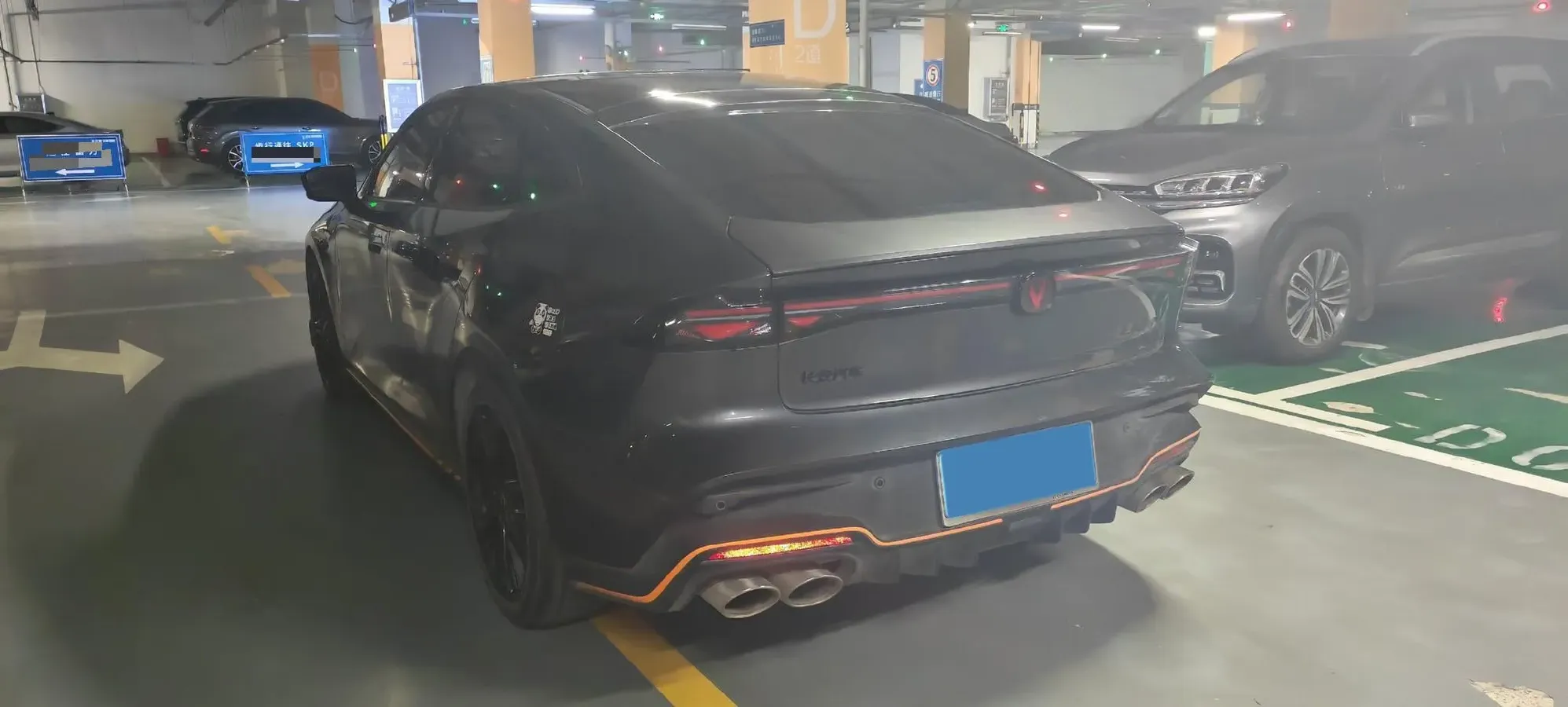 2025 ChangAn UNI-V 2.0T 245HP L4 8AT,autocango,china used car exporter,china ev exporter,chinese used car exporter,chinese used ev exporter