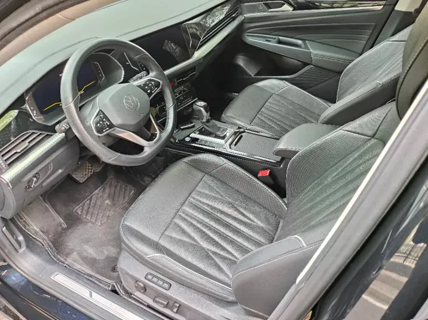 2022 Xpeng P7 BEV 60.2KWH,autocango,china used car exporter,china ev exporter,chinese used car exporter,chinese used ev exporter