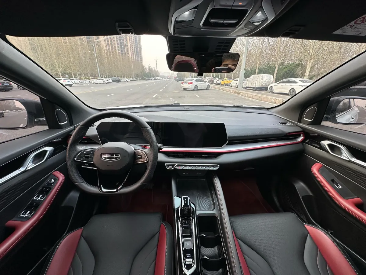 2022 Geely Coolray 1.5T 181HP L4 7DCT,autocango,china used car exporter,china ev exporter,chinese used car exporter,chinese used ev exporter