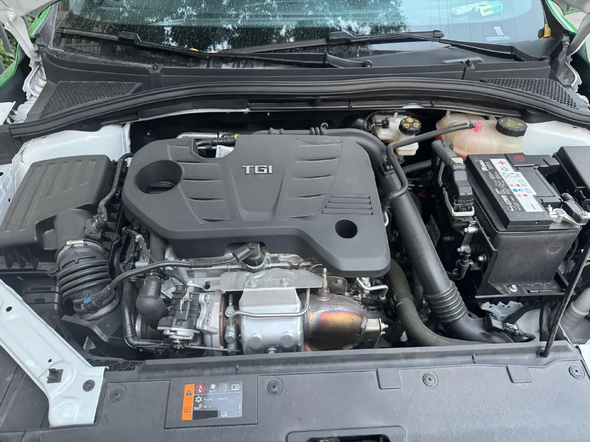 2025 MG 5 1.5T 181HP L4 7DCT,autocango,china used car exporter,china ev exporter,chinese used car exporter,chinese used ev exporter