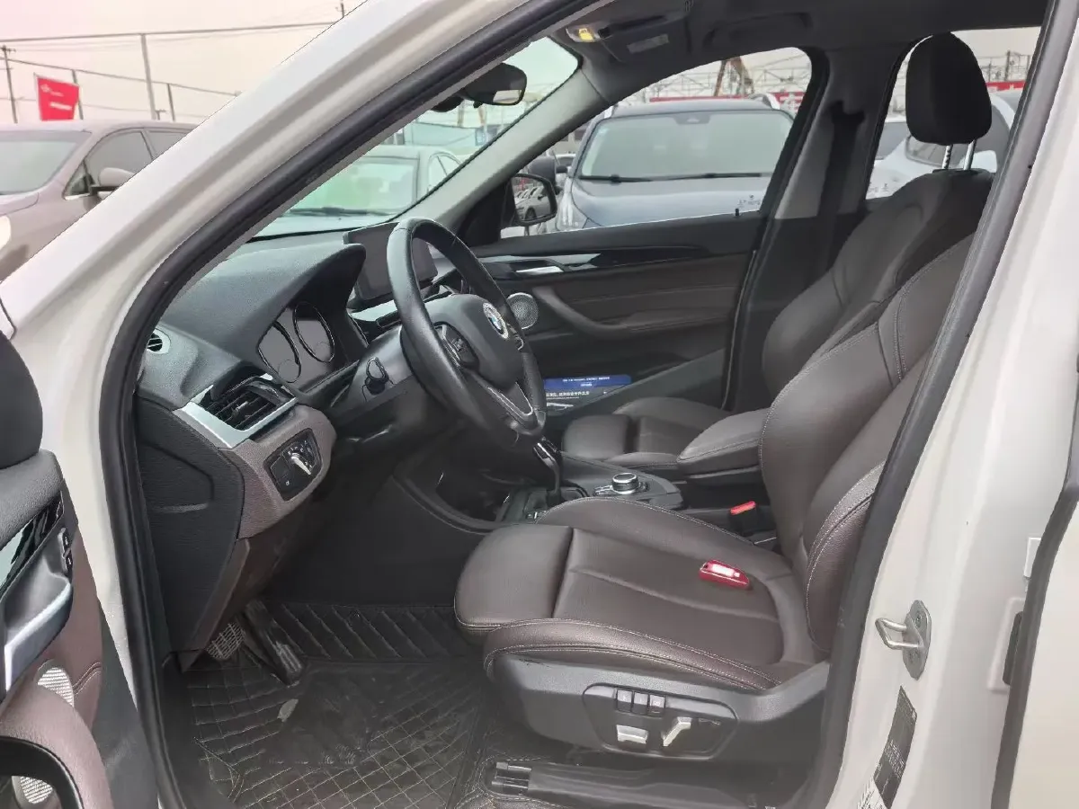 2021 BMW X1 1.5T 140HP L3 7DCT,autocango,china used car exporter,china ev exporter,chinese used car exporter,chinese used ev exporter