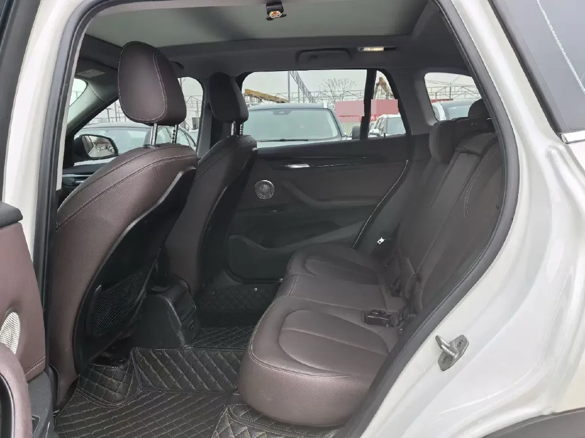 2021 BMW X1 1.5T 140HP L3 7DCT,autocango,china used car exporter,china ev exporter,chinese used car exporter,chinese used ev exporter