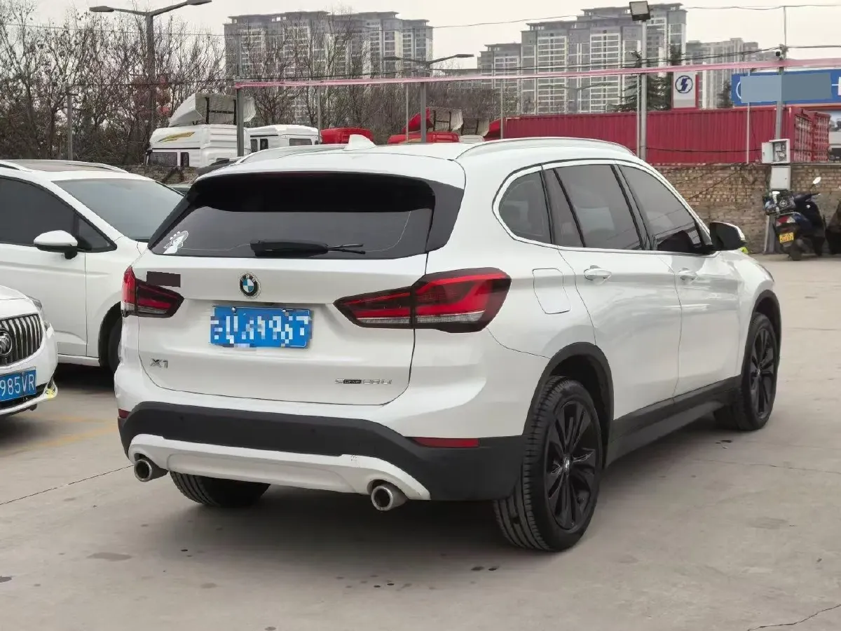 2021 BMW X1 1.5T 140HP L3 7DCT,autocango,china used car exporter,china ev exporter,chinese used car exporter,chinese used ev exporter