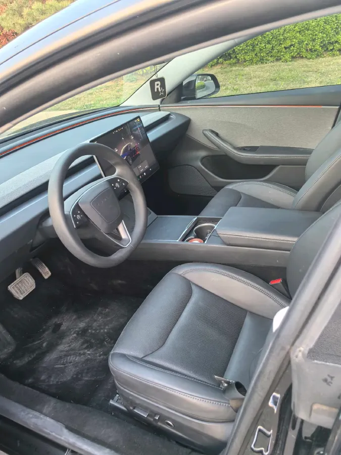 2025 Tesla Model 3 BEV,autocango,china used car exporter,china ev exporter,chinese used car exporter,chinese used ev exporter