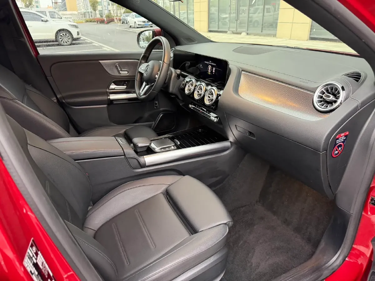 2020 Mercedes-Benz GLA Class 1.3T 163HP L4 7DCT,autocango,china used car exporter,china ev exporter,chinese used car exporter,chinese used ev exporter