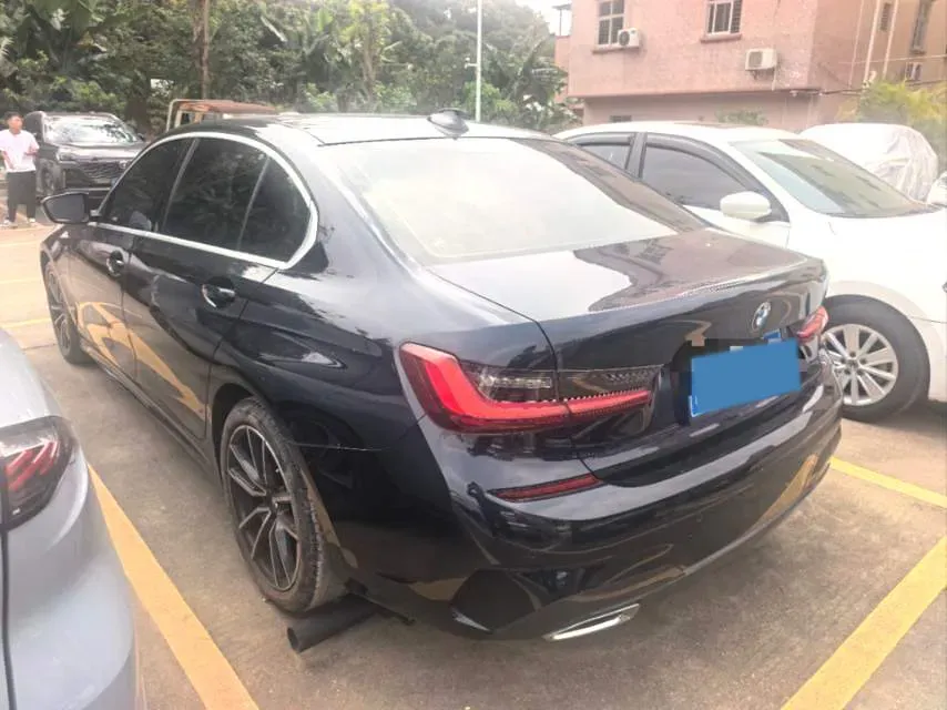 2022 BMW 3 Series 2.0T 156HP L4 8AT,autocango,china used car exporter,china ev exporter,chinese used car exporter,chinese used ev exporter
