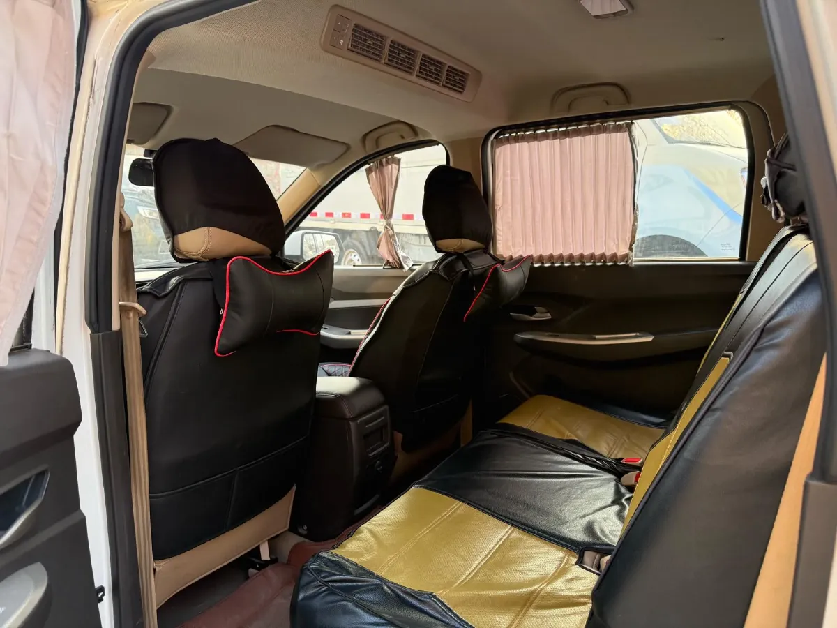 2019 WuLing HongGuang 1.5L 99HP L4 6MT,autocango,china used car exporter,china ev exporter,chinese used car exporter,chinese used ev exporter