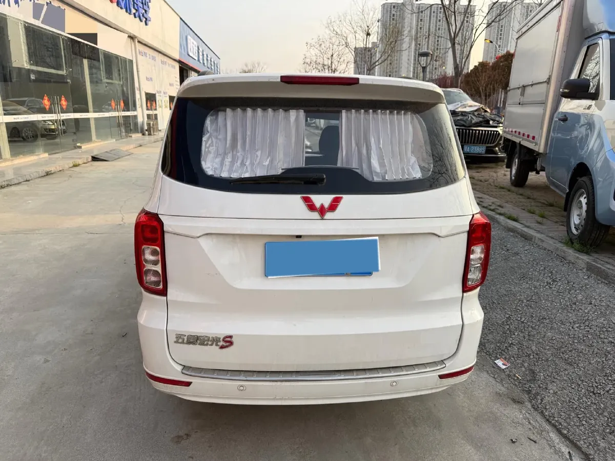 2019 WuLing HongGuang 1.5L 99HP L4 6MT,autocango,china used car exporter,china ev exporter,chinese used car exporter,chinese used ev exporter
