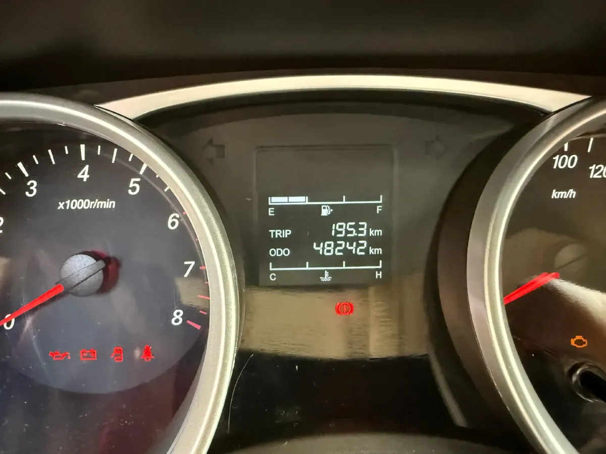 2019 WuLing HongGuang 1.5L 99HP L4 6MT,autocango,china used car exporter,china ev exporter,chinese used car exporter,chinese used ev exporter