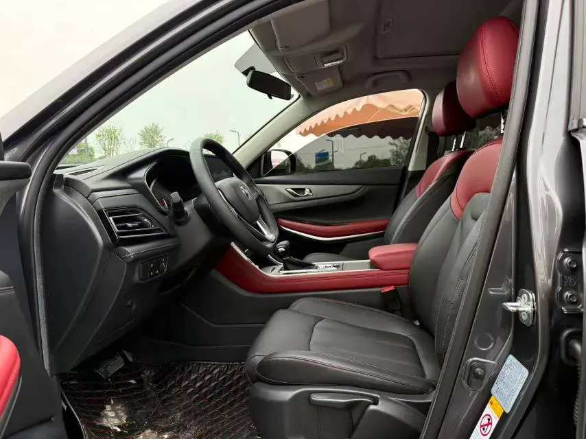 2022 ChangAn CS75 1.5T 180HP L4 7DCT,autocango,china used car exporter,china ev exporter,chinese used car exporter,chinese used ev exporter