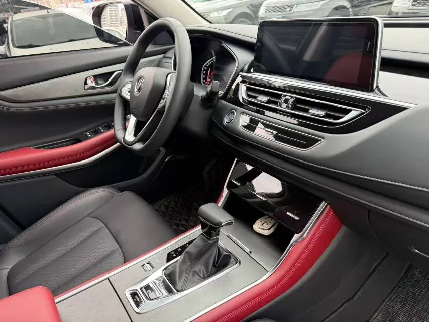 2022 ChangAn CS75 1.5T 180HP L4 7DCT,autocango,china used car exporter,china ev exporter,chinese used car exporter,chinese used ev exporter