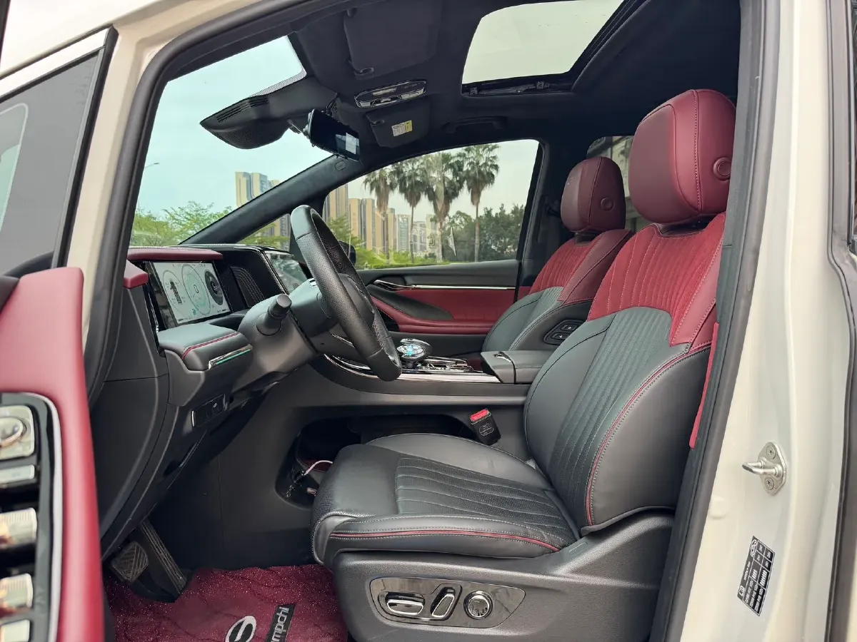 2024 GAC Trumpchi M8 2.0T 252HP L4 8AT,autocango,china used car exporter,china ev exporter,chinese used car exporter,chinese used ev exporter