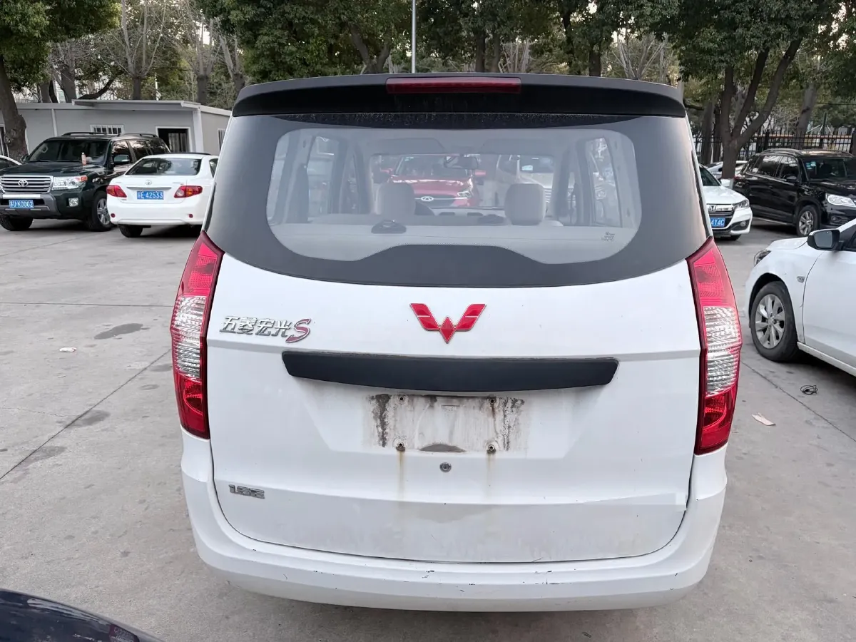 2015 WuLing HongGuang 1.5L 112HP L4 5MT,autocango,china used car exporter,china ev exporter,chinese used car exporter,chinese used ev exporter