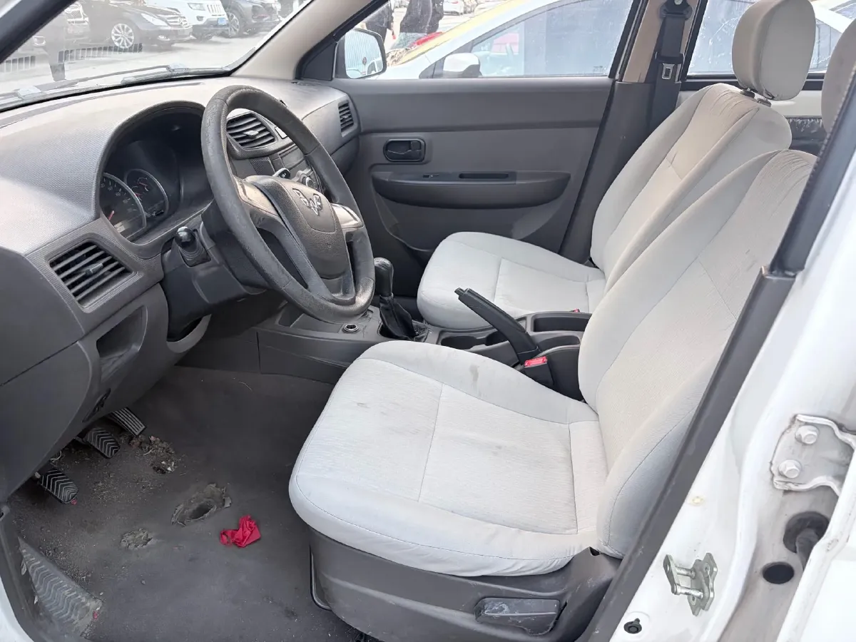 2015 WuLing HongGuang 1.5L 112HP L4 5MT,autocango,china used car exporter,china ev exporter,chinese used car exporter,chinese used ev exporter