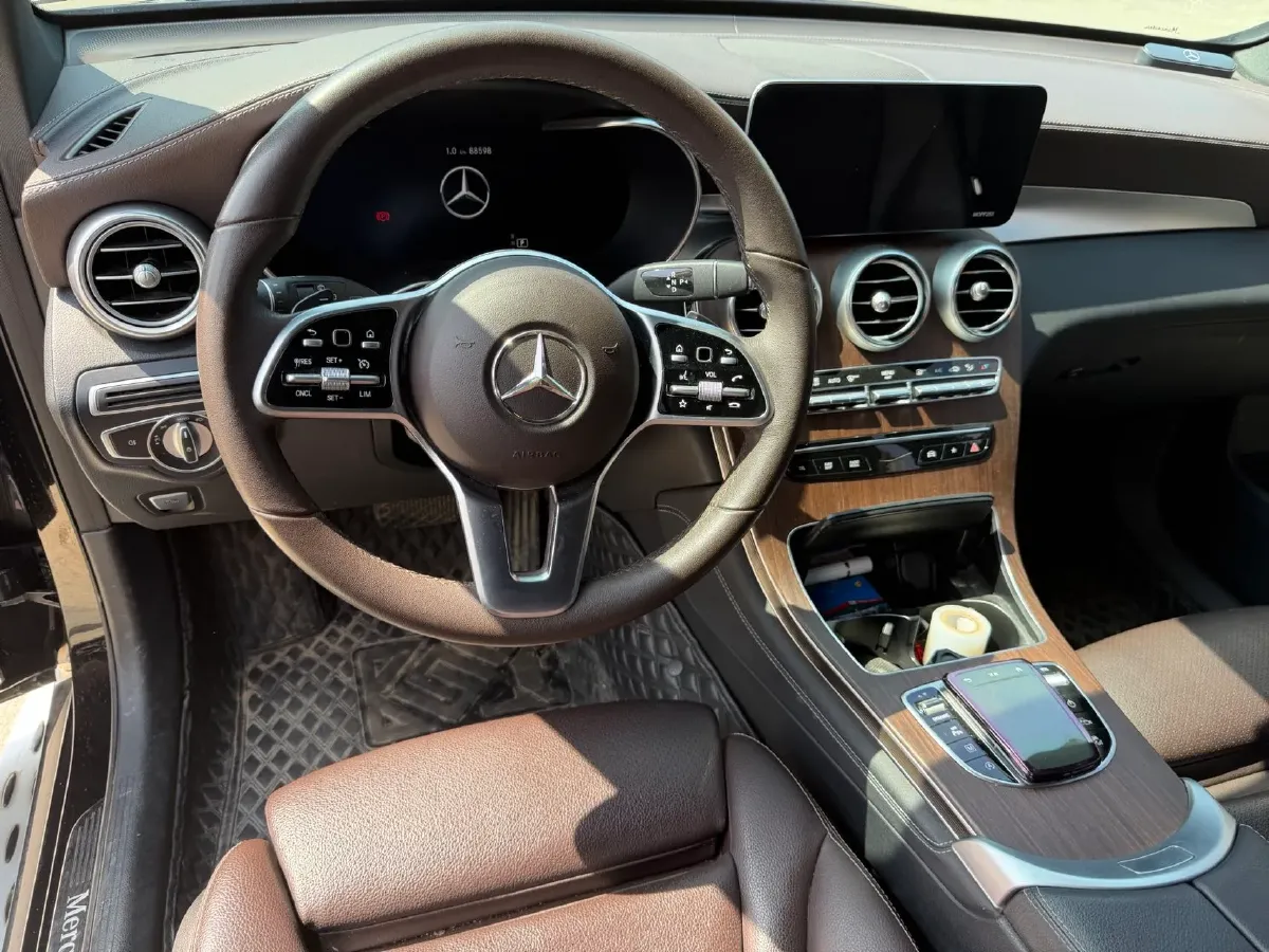 2021 Mercedes-Benz GLC Class 2.0T 258HP L4 9AT,autocango,china used car exporter,china ev exporter,chinese used car exporter,chinese used ev exporter