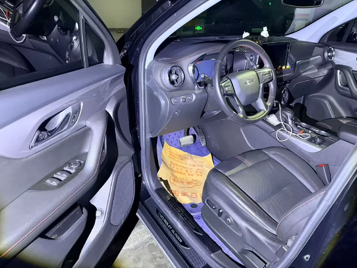 2021 BMW 3 Series 2.0T 156HP L4 8AT,autocango,china used car exporter,china ev exporter,chinese used car exporter,chinese used ev exporter