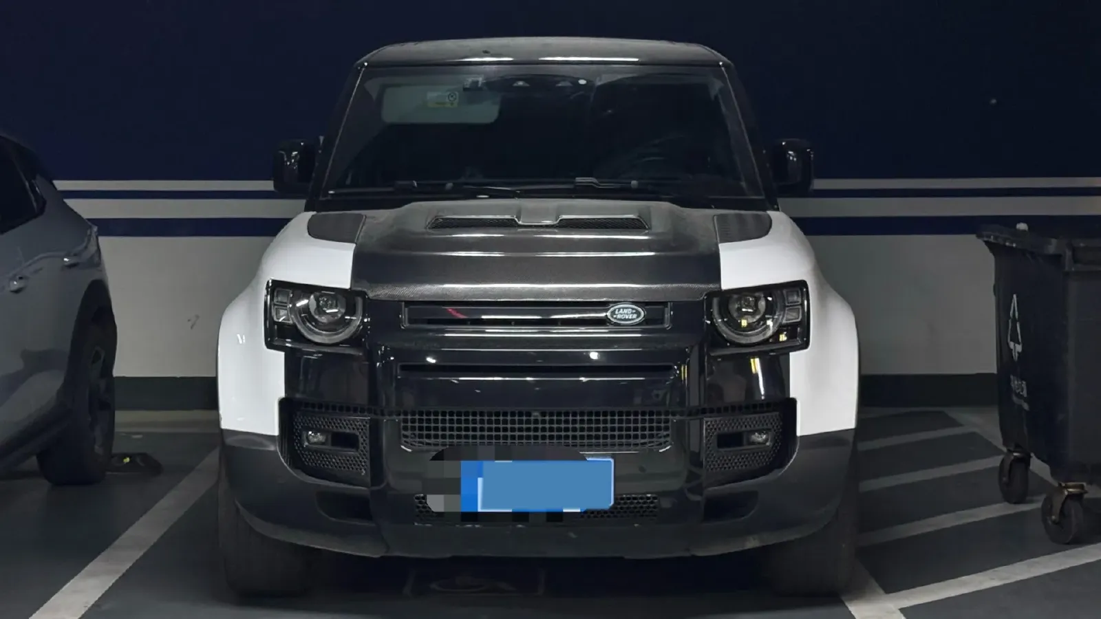 2020 Land Rover Defender 3.0T 400HP L6 8AT,autocango,china used car exporter,china ev exporter,chinese used car exporter,chinese used ev exporter