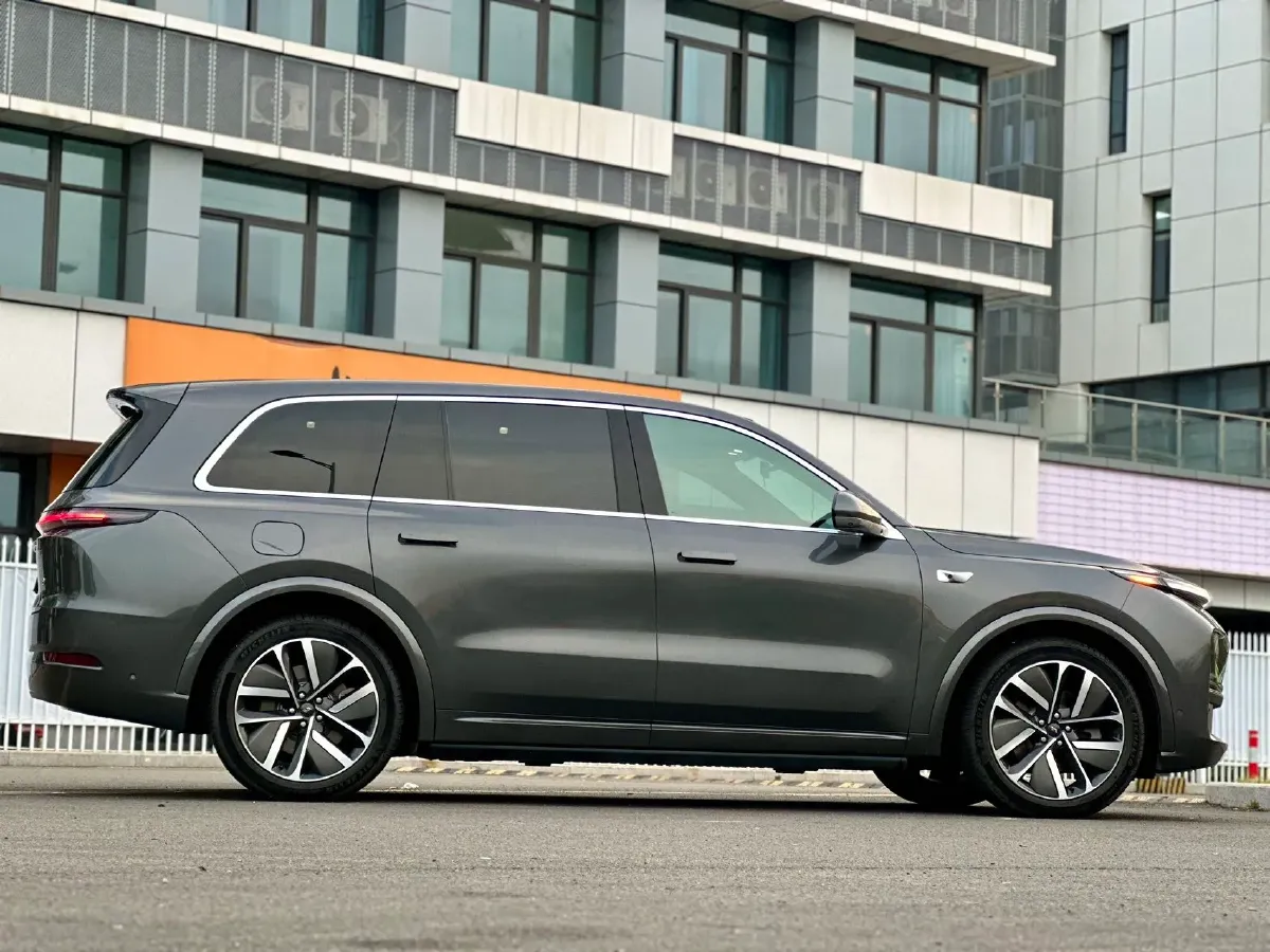 2022 Li L9 Range Extended 154HP REEV 42.6KWH,autocango,china used car exporter,china ev exporter,chinese used car exporter,chinese used ev exporter