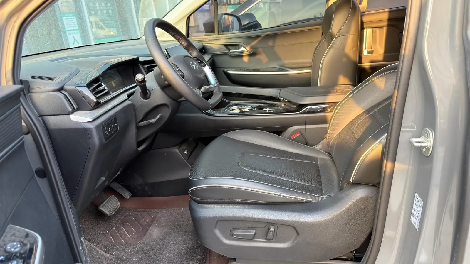 2021 Hyundai Custo 1.5T 170HP L4 8AT,autocango,china used car exporter,china ev exporter,chinese used car exporter,chinese used ev exporter