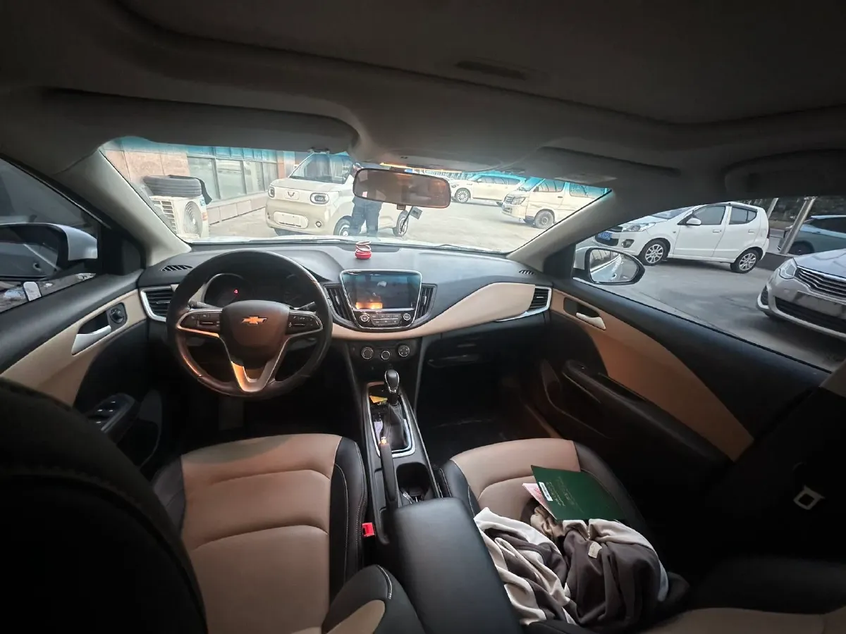 2021 Chevrolet Monza 1.5L 113HP L4 6AT,autocango,china used car exporter,china ev exporter,chinese used car exporter,chinese used ev exporter