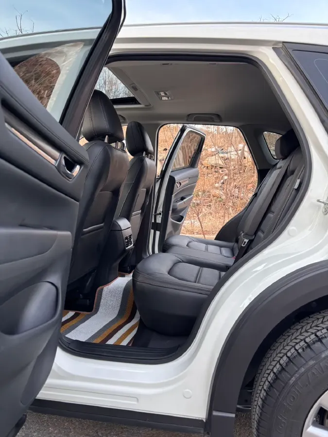 2022 MAXUS XinTu V90 2.0T 150HP L4 6AT,autocango,china used car exporter,china ev exporter,chinese used car exporter,chinese used ev exporter