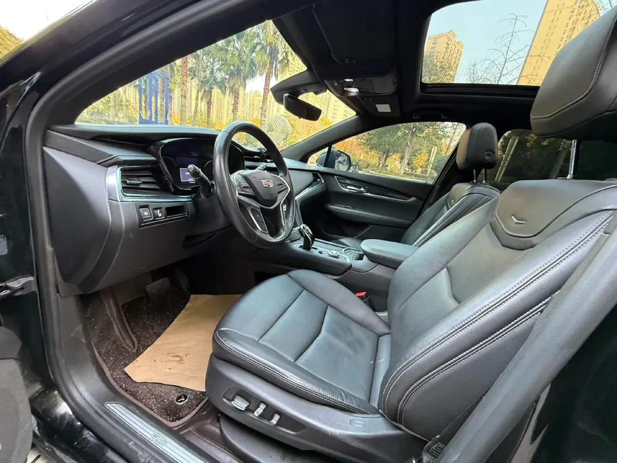 2020 Cadillac XT5 2.0T 237HP L4 9AT,autocango,china used car exporter,china ev exporter,chinese used car exporter,chinese used ev exporter