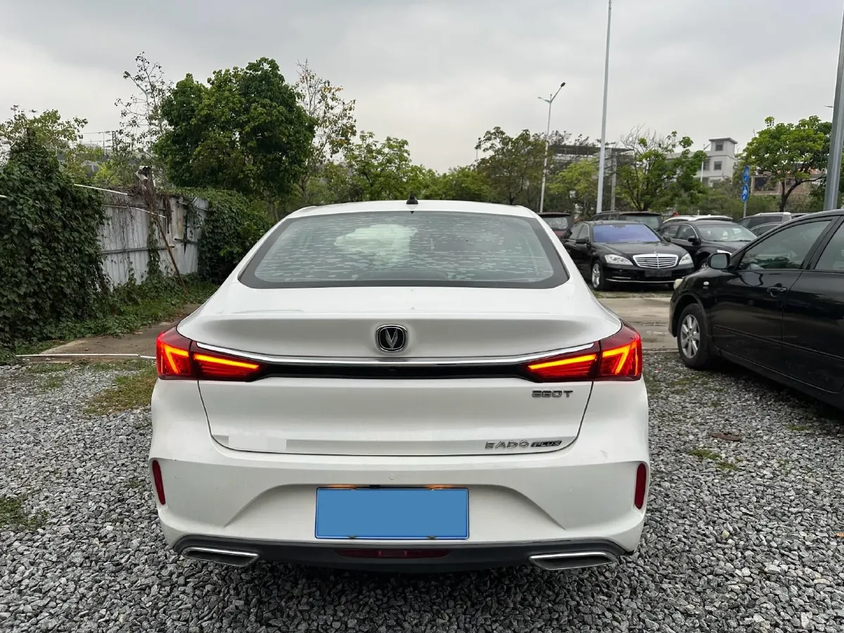 2021 ChangAn Eado 1.4T 160HP L4 7DCT,autocango,china used car exporter,china ev exporter,chinese used car exporter,chinese used ev exporter