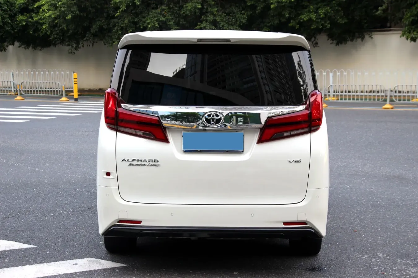 2018 Toyota Alphard 3.5L 301HP V6 8AT,autocango,china used car exporter,china ev exporter,chinese used car exporter,chinese used ev exporter