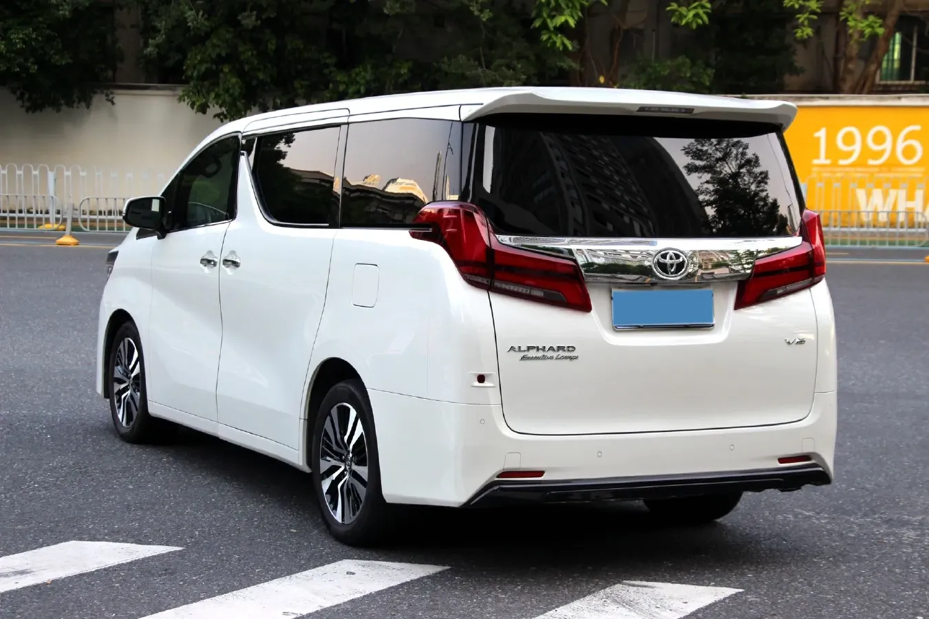 2018 Toyota Alphard 3.5L 301HP V6 8AT,autocango,china used car exporter,china ev exporter,chinese used car exporter,chinese used ev exporter