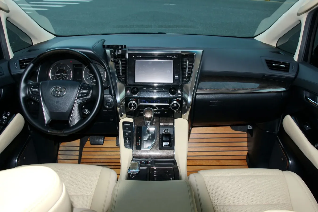 2018 Toyota Alphard 3.5L 301HP V6 8AT,autocango,china used car exporter,china ev exporter,chinese used car exporter,chinese used ev exporter